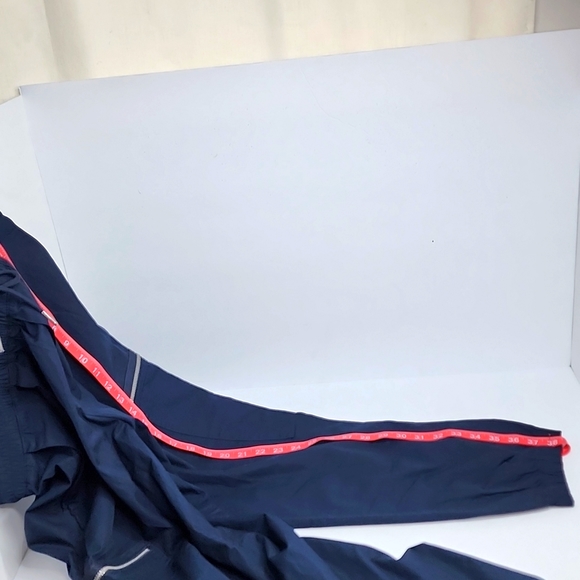 ARMANI EXCHANGE,  CARGO PANTS, SIZE 34 WAIST, NAVY BLUE, LOGO AT EACH LEG SIDE - Picture 13 of 16